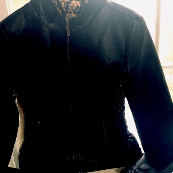 ๐๐Jacket ๐๐ - Picture 4 of 8